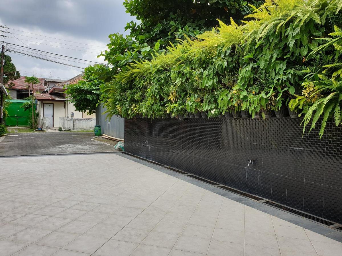 Malioboro Place ジョグジャカルタ エクステリア 写真